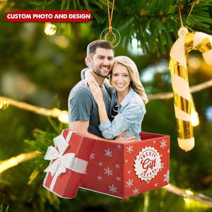 Personalized “Best Gift Ever” Photo Ornament – Custom Couple Picture Keepsake