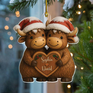 Personalized Highland Cow Couple Christmas Ornament – Custom Names & Cute Holiday Gift